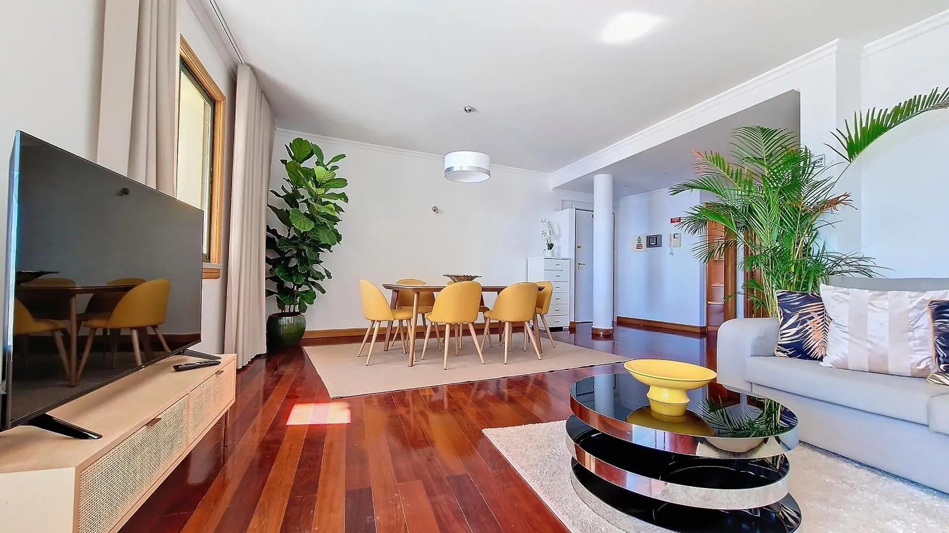 Glorious Apartment By Lovelystay Funchal  Portugal